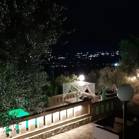 Trullo Monte Cannone Con Piscina Villa Cocolicchio