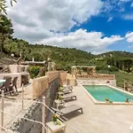 Trullo Monte Cannone Con Piscina * Cocolicchio