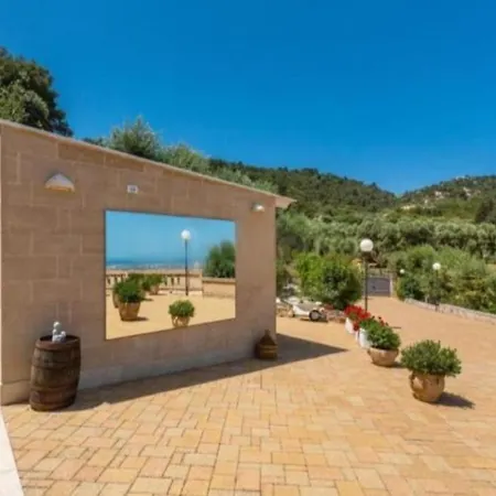 Trullo Monte Cannone Con Piscina 别墅