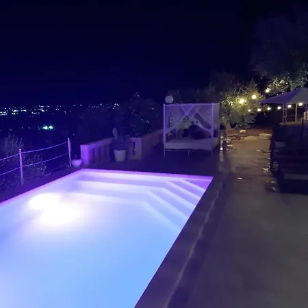 别墅 Trullo Monte Cannone Con Piscina